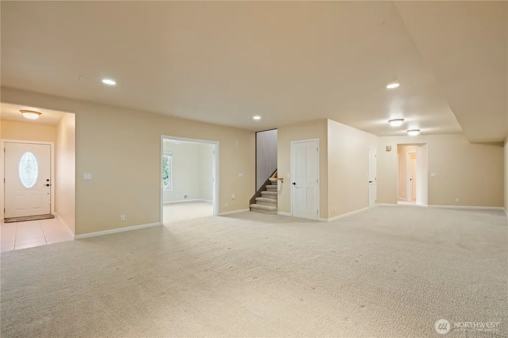 402 3rd Lane Fox Island WA 98333