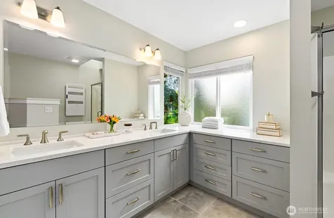 1706 NE 27th Place Renton WA 98056