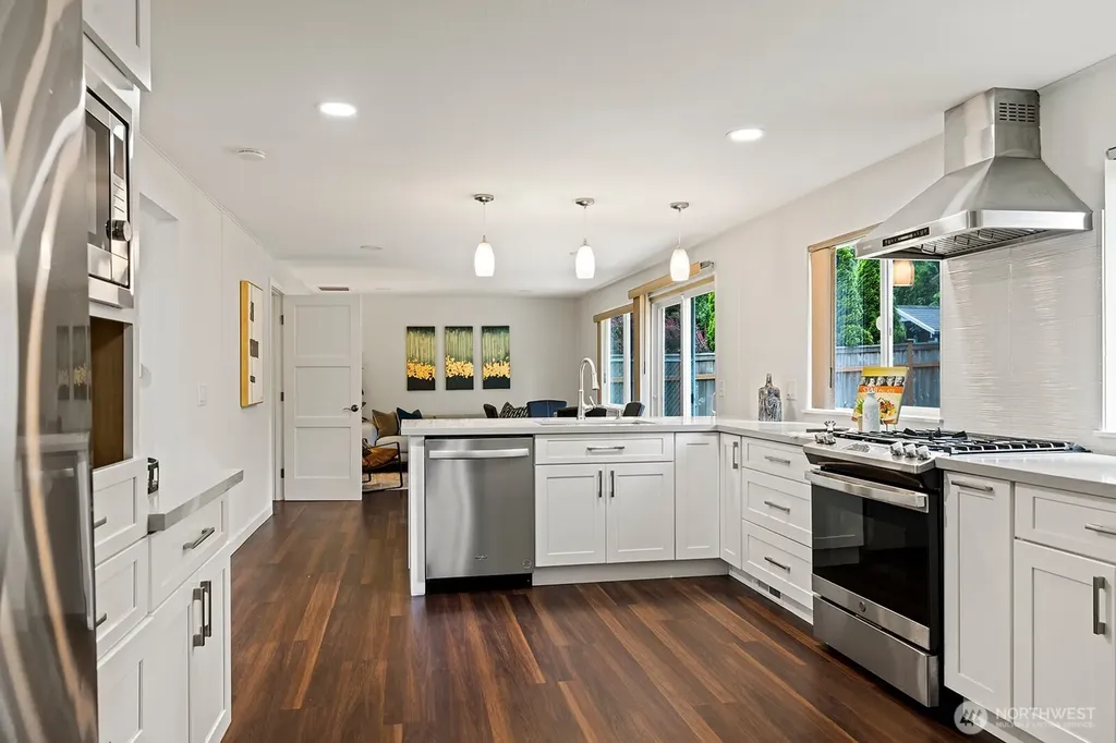 10710 126th Place NE Kirkland WA 98033
