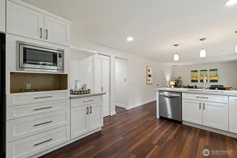 10710 126th Place NE Kirkland WA 98033