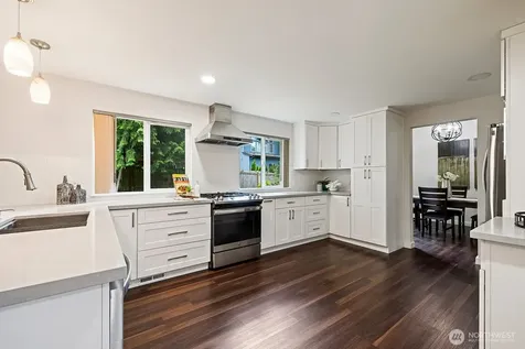 10710 126th Place NE Kirkland WA 98033