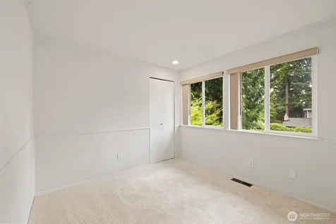 10710 126th Place NE Kirkland WA 98033