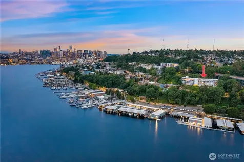 2565 Dexter Avenue N Seattle WA 98109
