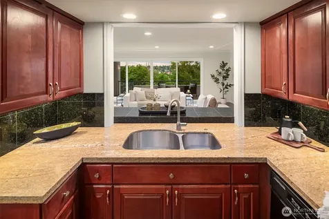 2565 Dexter Avenue N Seattle WA 98109