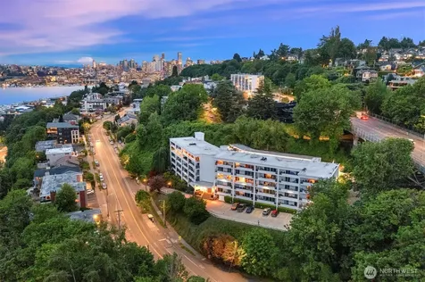 2565 Dexter Avenue N Seattle WA 98109