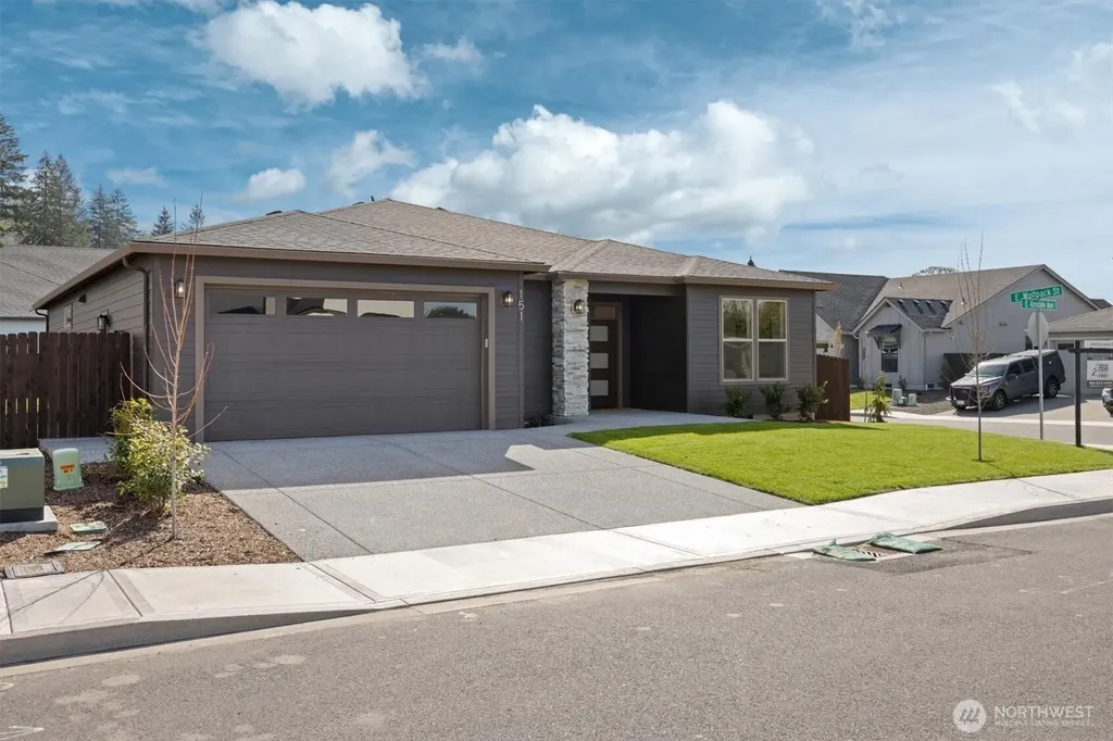 151 E Airedale Avenue La Center WA 98629