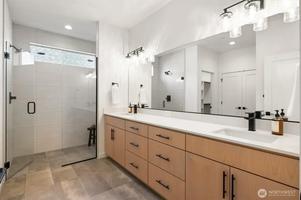 151 E Airedale Avenue La Center WA 98629