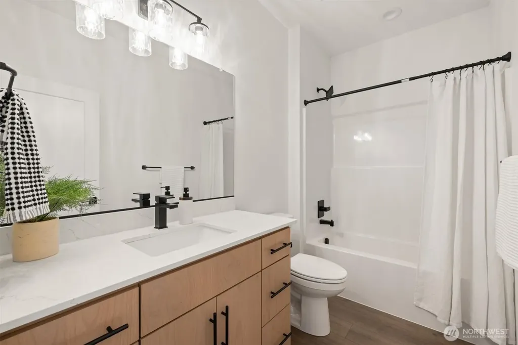 151 E Airedale Avenue La Center WA 98629