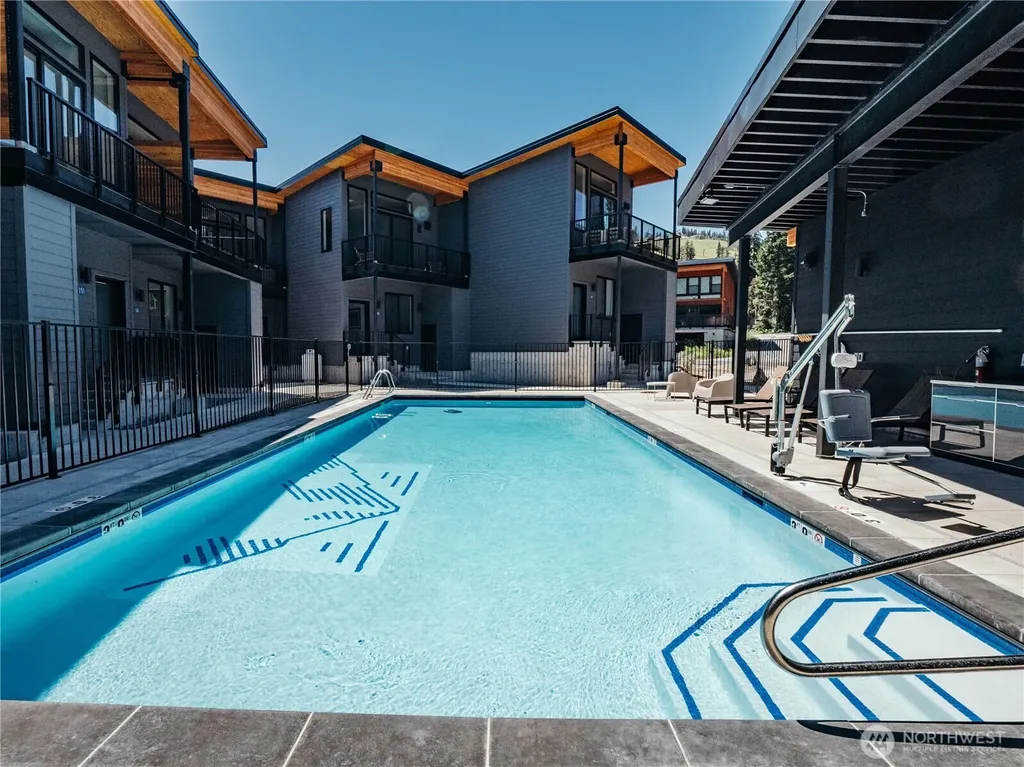 121 Pass Life Way Snoqualmie Pass WA 98068