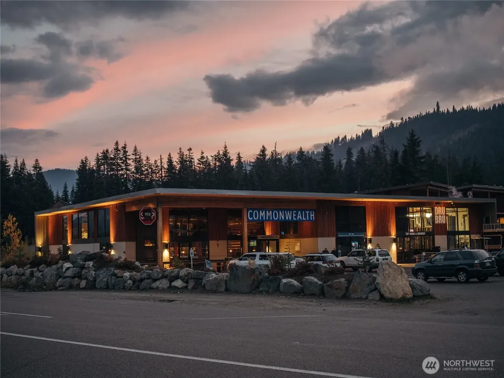 121 Pass Life Way Snoqualmie Pass WA 98068