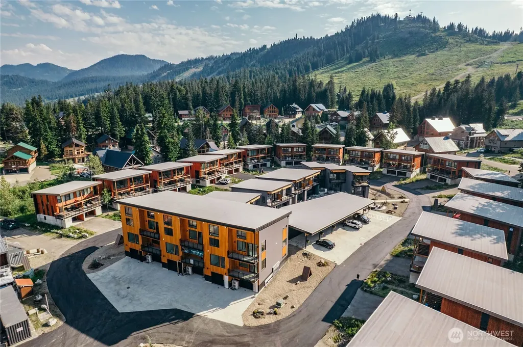 121 Pass Life Way Snoqualmie Pass WA 98068