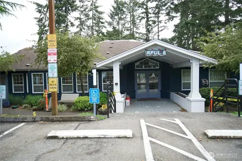 215 SW 100th Street Everett WA 98201