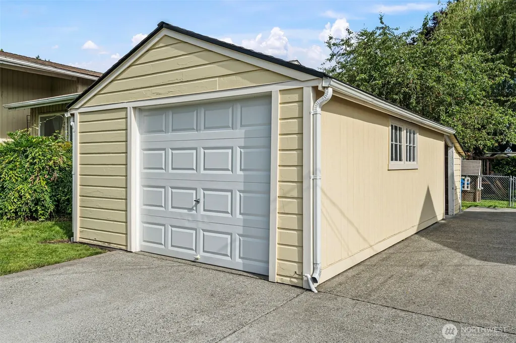 1515 Everett Street Sumner WA 98390