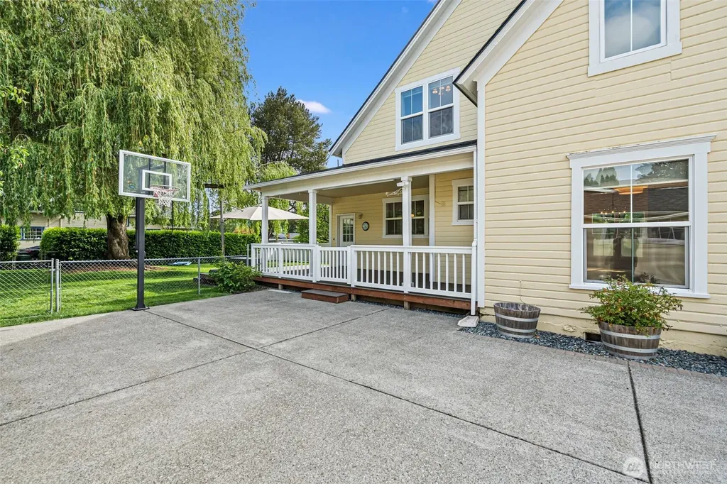 1515 Everett Street Sumner WA 98390