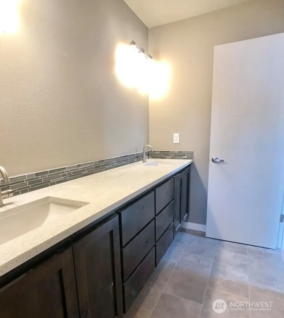 4333 NE 87th Street Vancouver WA 98665