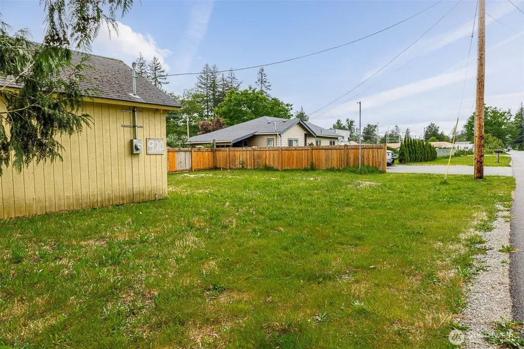 920 Orchard Avenue Gold Bar WA 98251