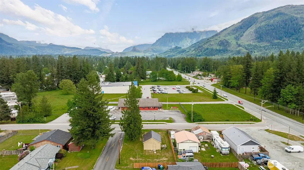 920 Orchard Avenue Gold Bar WA 98251