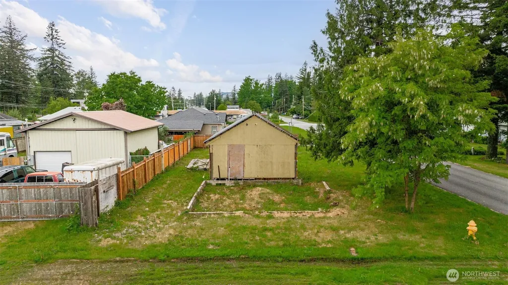 920 Orchard Avenue Gold Bar WA 98251