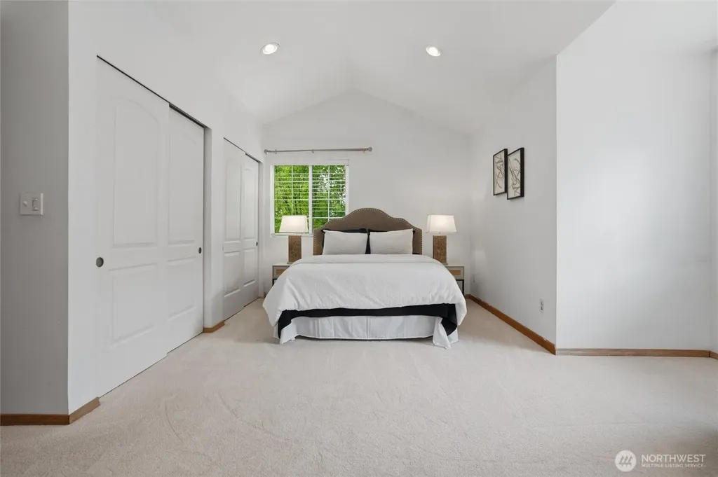 6604 198th Place SW Lynnwood WA 98036