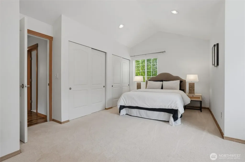 6604 198th Place SW Lynnwood WA 98036
