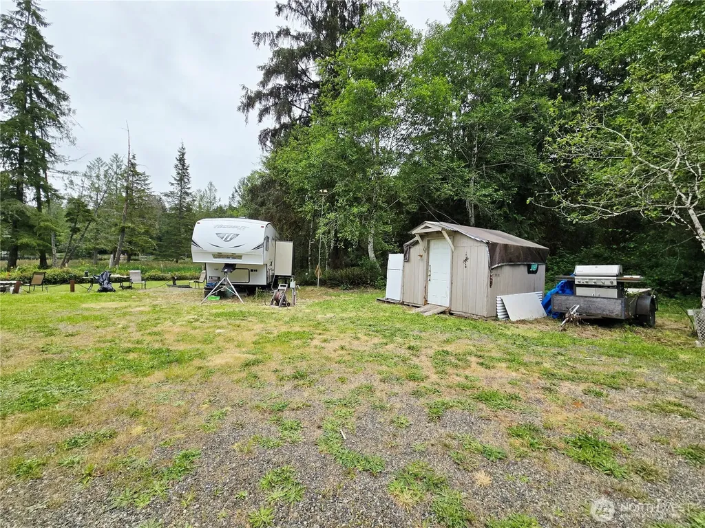 60 W Owa Court Elma WA 98541