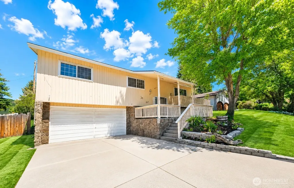 1321 E Elep Avenue Colville WA 99114