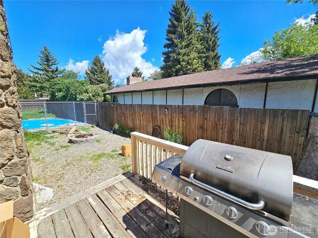 1321 E Elep Avenue Colville WA 99114