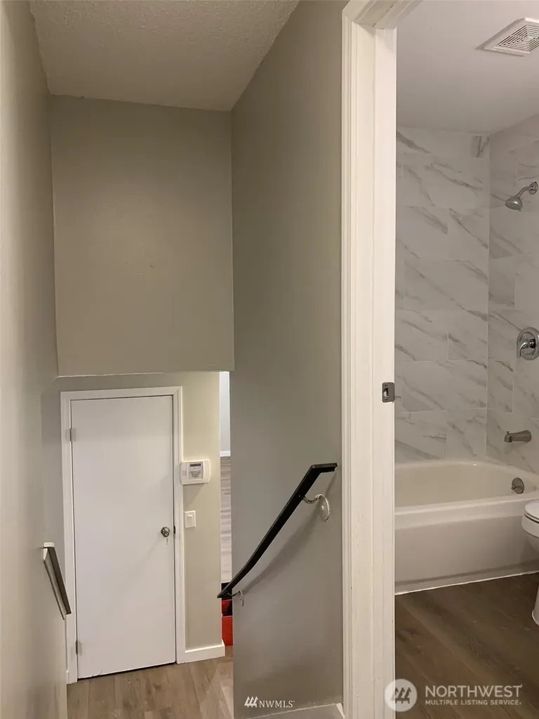 34242 36th Place SW Federal Way WA 98023