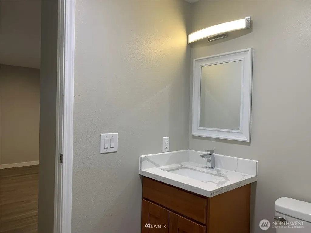 34242 36th Place SW Federal Way WA 98023