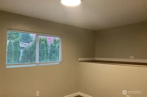 34242 36th Place SW Federal Way WA 98023