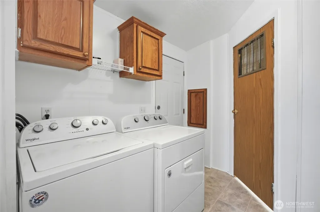 18327 152nd Court SE Yelm WA 98597