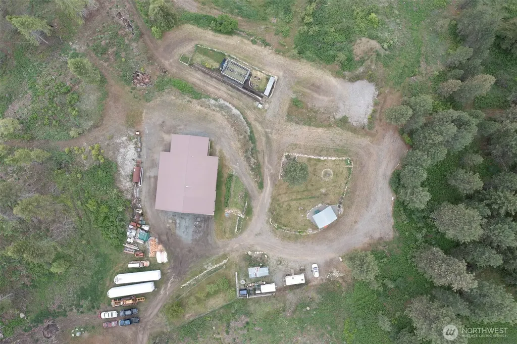1631 Bonanza Hill Road Evans WA 99126