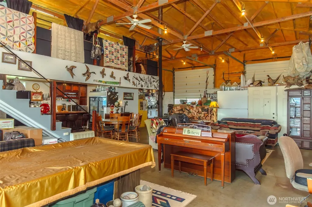 1631 Bonanza Hill Road Evans WA 99126