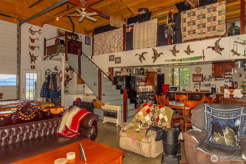1631 Bonanza Hill Road Evans WA 99126