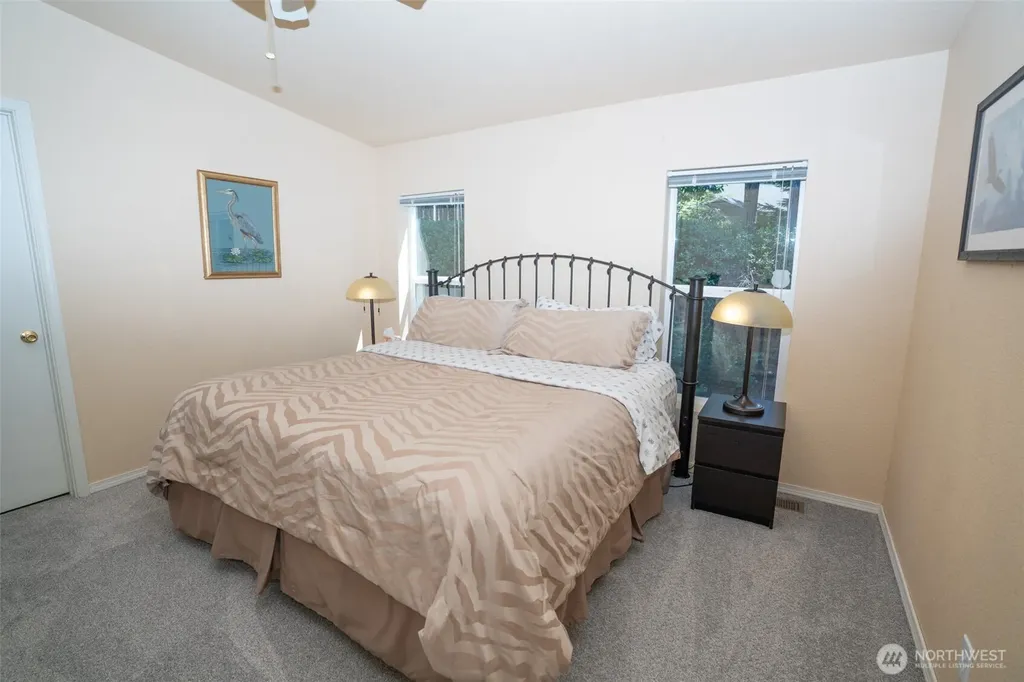 71 & 72 N Beaver Place N Hoodsport WA 98548
