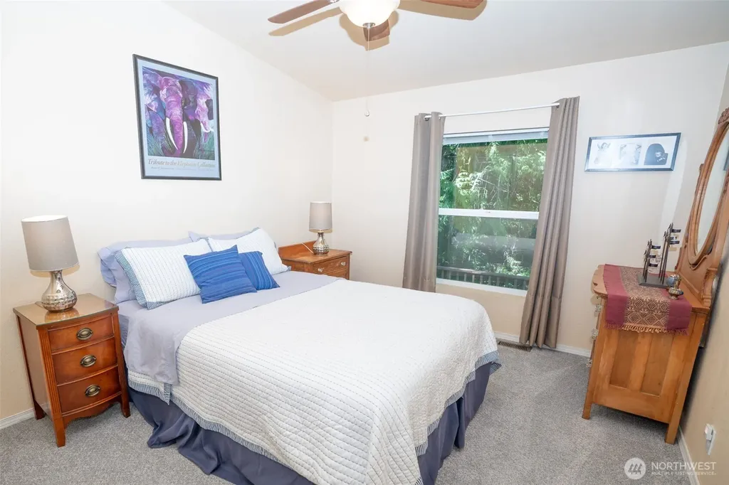 71 & 72 N Beaver Place N Hoodsport WA 98548