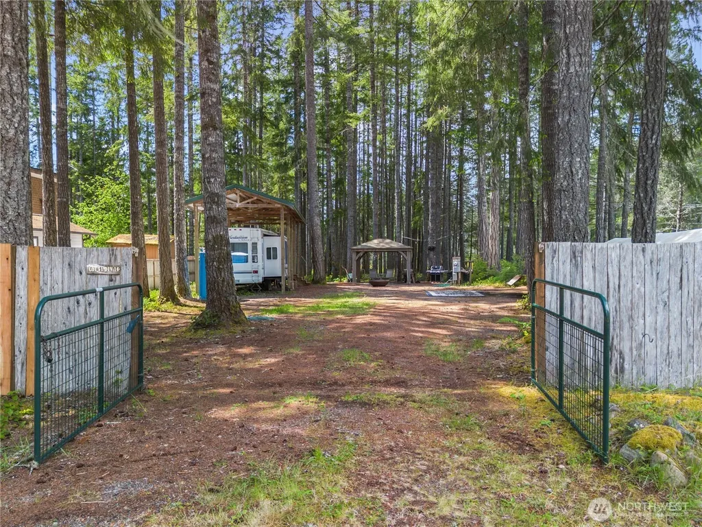 51 N Coho Court Hoodsport WA 98548