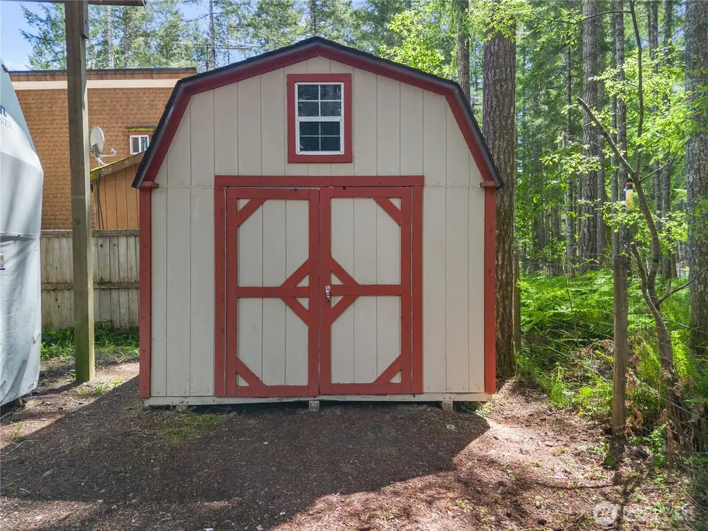 51 N Coho Court Hoodsport WA 98548
