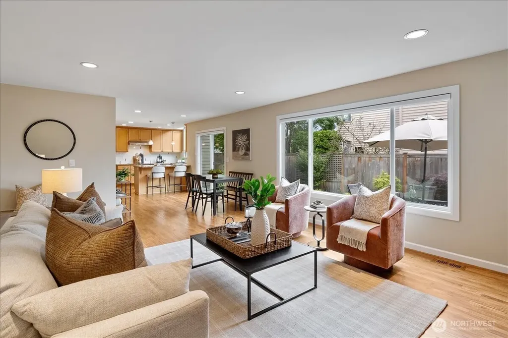 6041 118th Avenue SE Bellevue WA 98006
