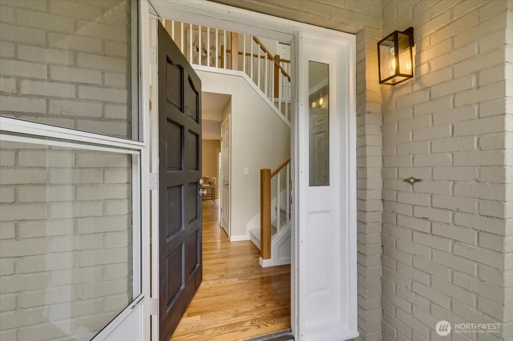6041 118th Avenue SE Bellevue WA 98006