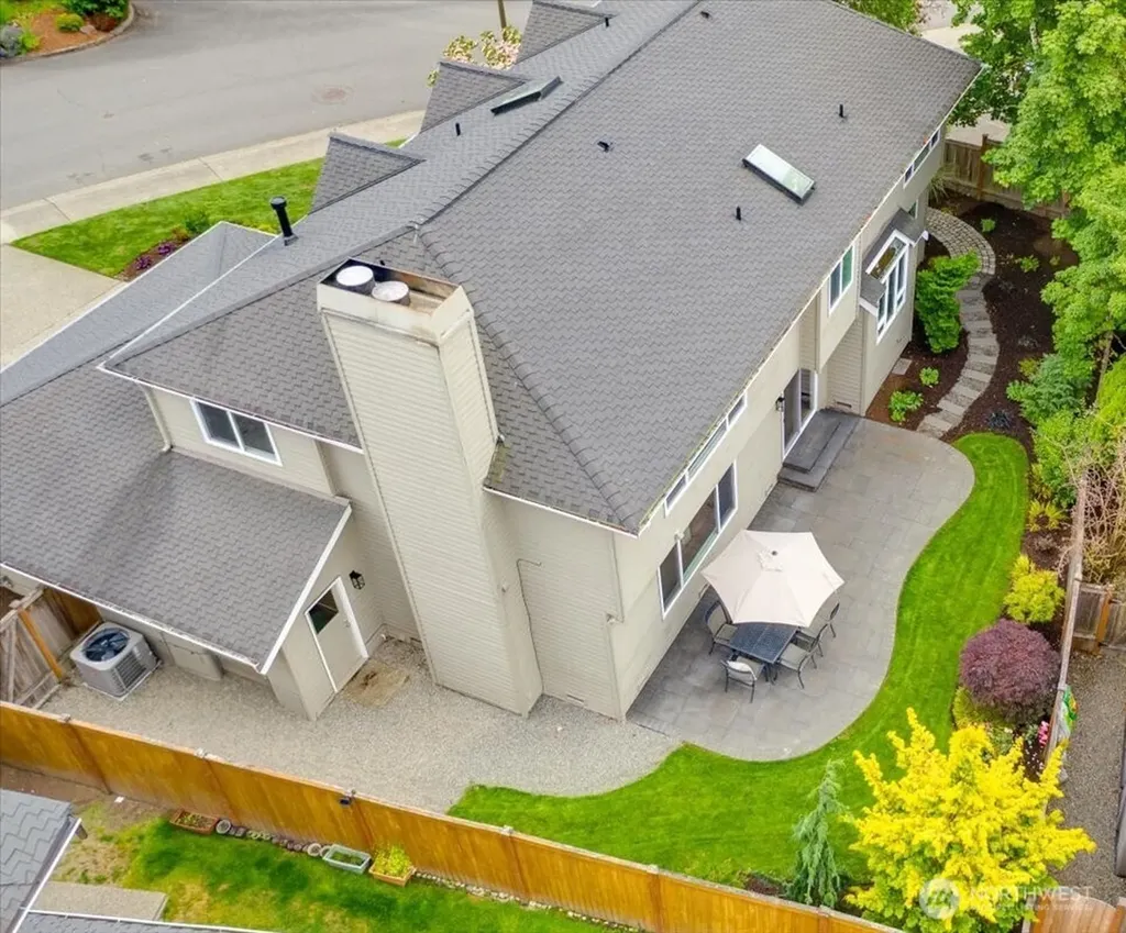 6041 118th Avenue SE Bellevue WA 98006