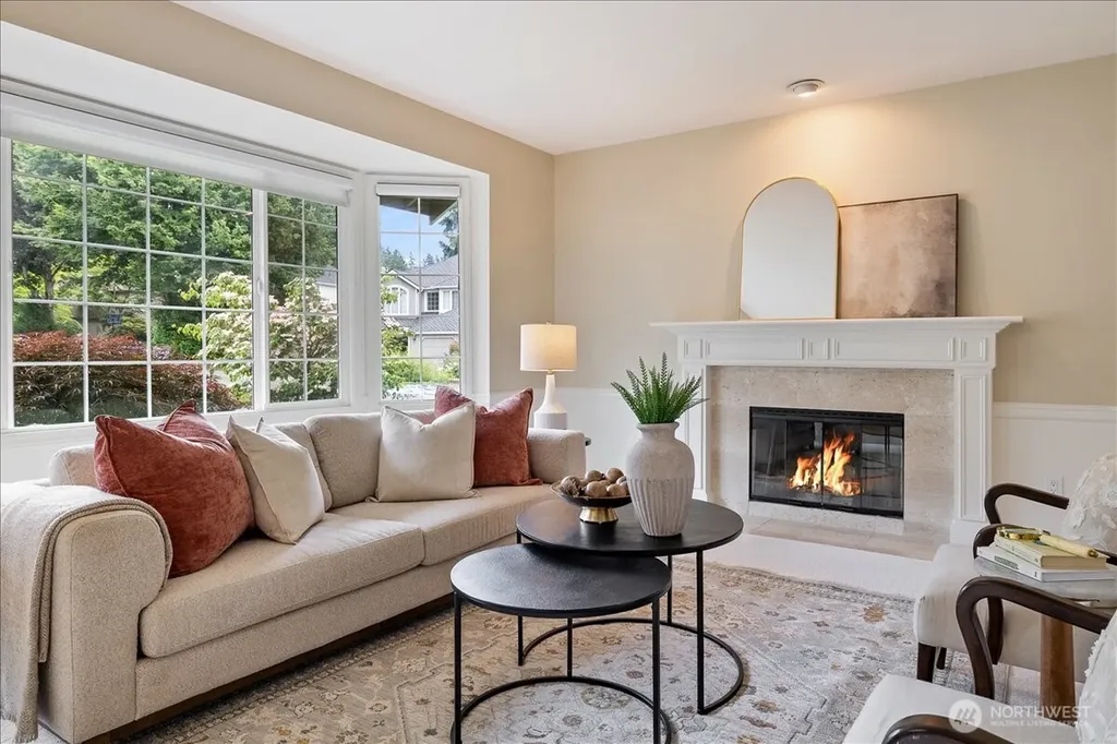 6041 118th Avenue SE Bellevue WA 98006