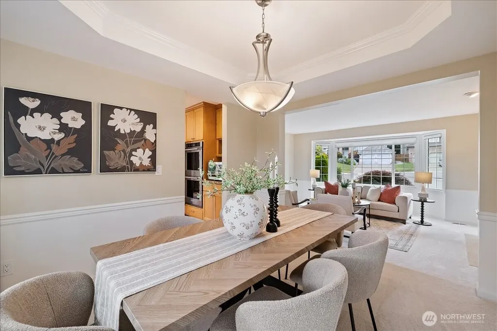 6041 118th Avenue SE Bellevue WA 98006