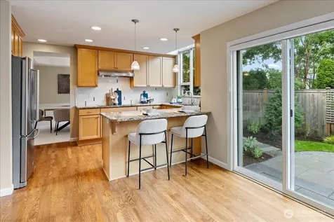 6041 118th Avenue SE Bellevue WA 98006