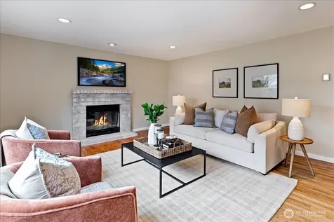 6041 118th Avenue SE Bellevue WA 98006