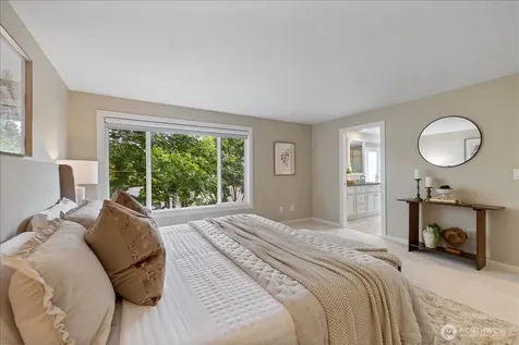 6041 118th Avenue SE Bellevue WA 98006