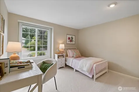 6041 118th Avenue SE Bellevue WA 98006