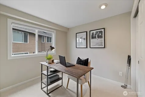 6041 118th Avenue SE Bellevue WA 98006
