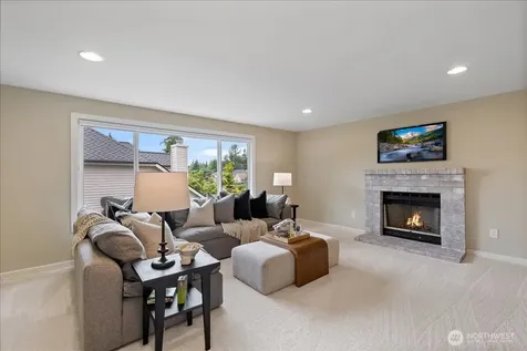 6041 118th Avenue SE Bellevue WA 98006