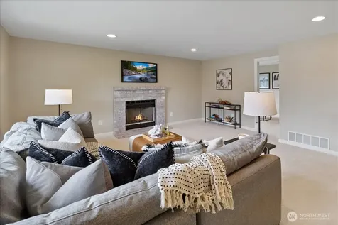 6041 118th Avenue SE Bellevue WA 98006